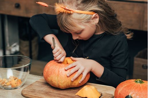 pumpkin carving girl